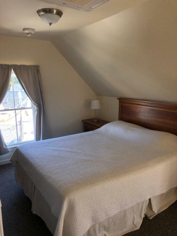 Hotel The Attleboro House Oak Bluffs Esterno foto